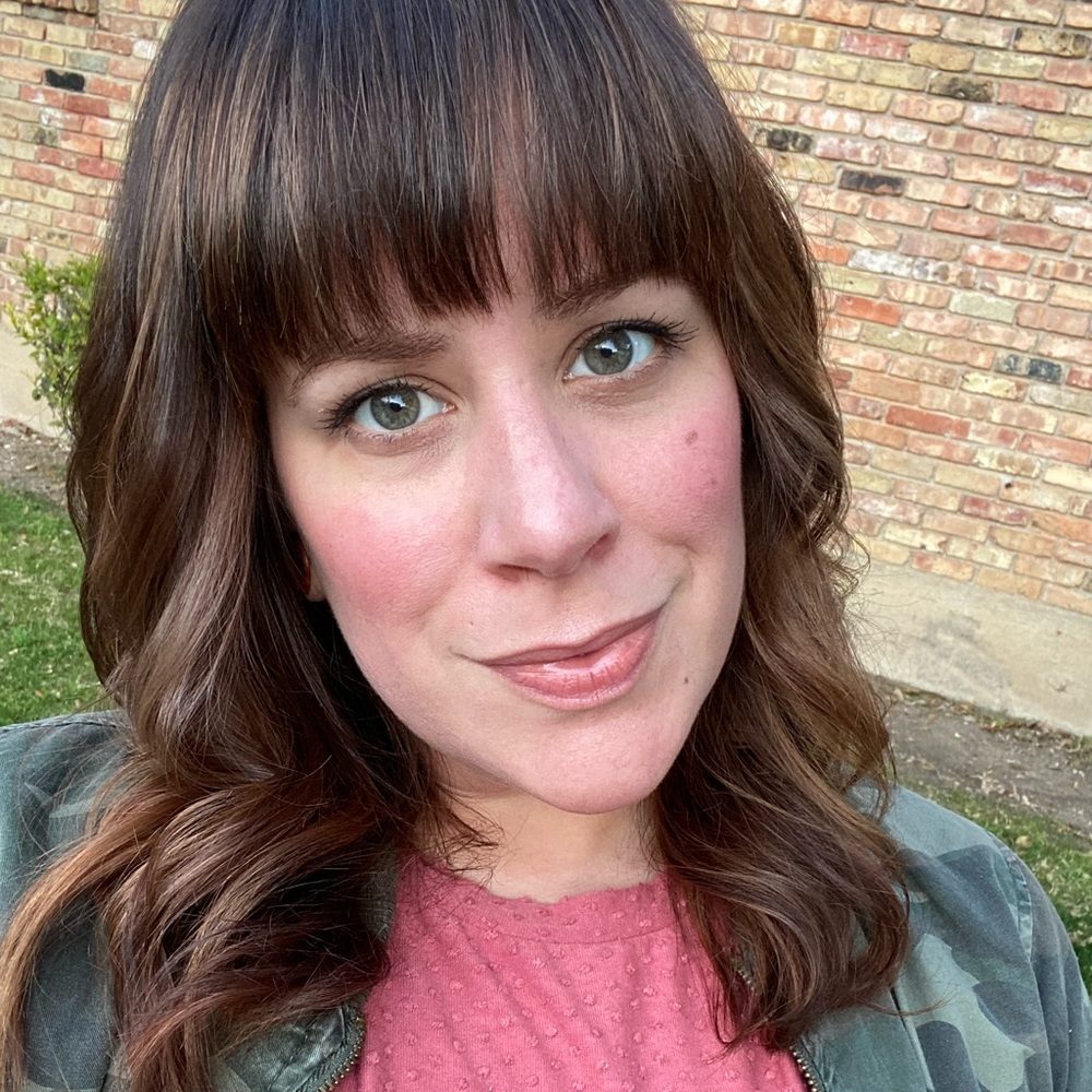 Meet your Posher, Violet